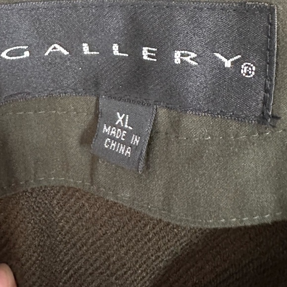 Gallery Green Jacket with Plush Collar and Classic Design XL - Picture 2 of 8